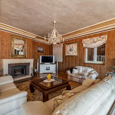 Waou Deluxe Cottage Titulcia מראה חיצוני תמונה