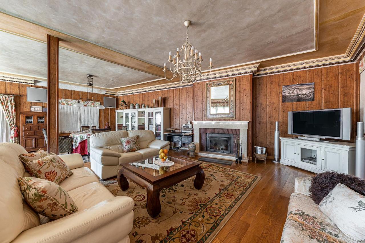 Waou Deluxe Cottage Titulcia מראה חיצוני תמונה