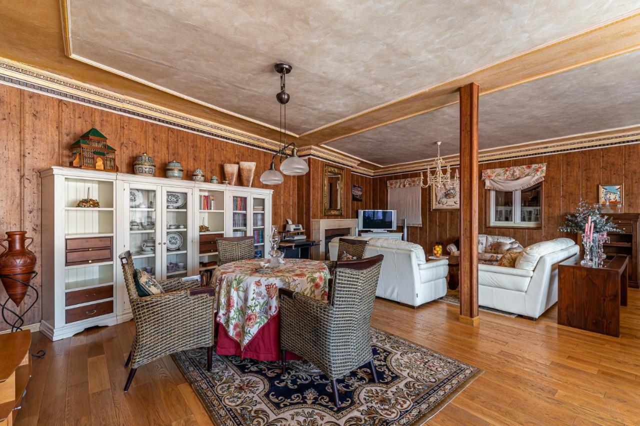 Waou Deluxe Cottage Titulcia מראה חיצוני תמונה