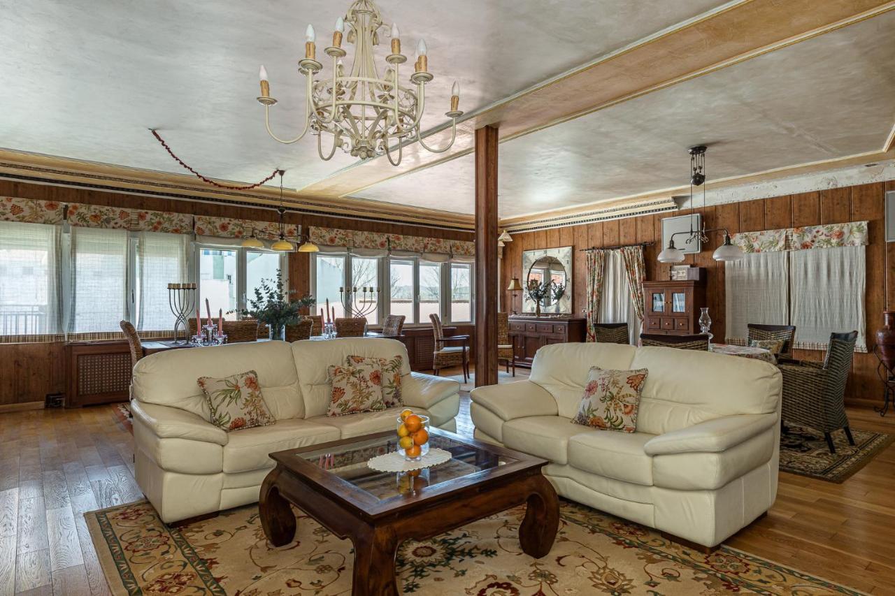 Waou Deluxe Cottage Titulcia מראה חיצוני תמונה