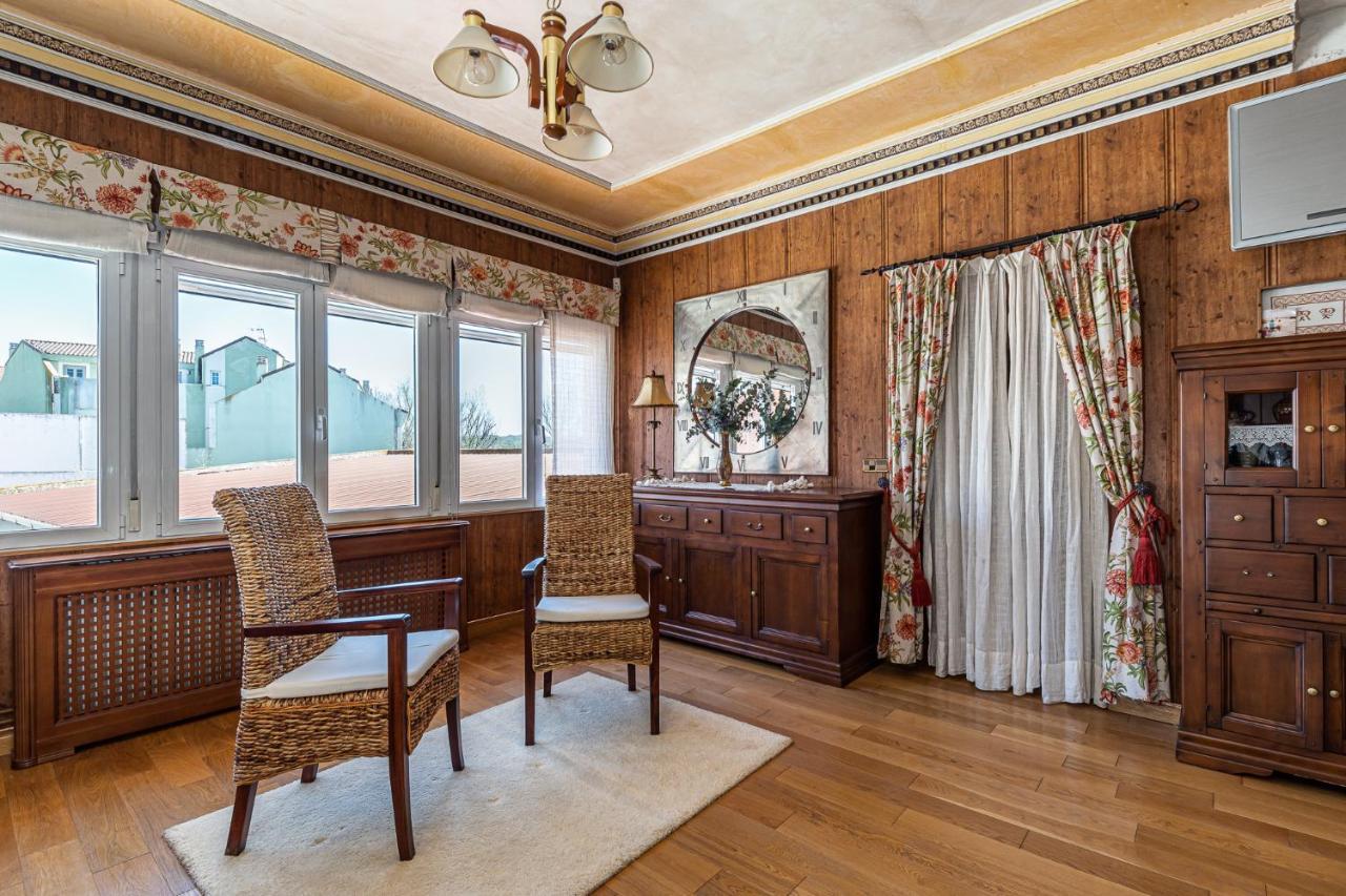 Waou Deluxe Cottage Titulcia מראה חיצוני תמונה