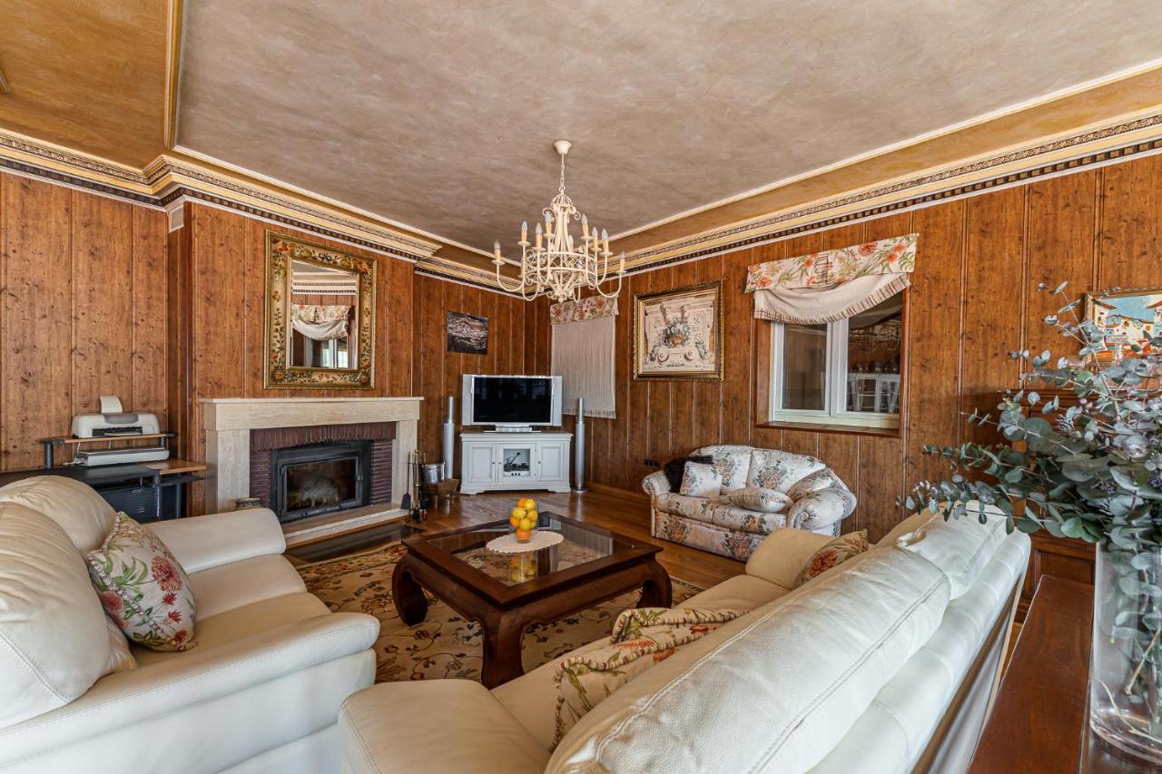 Waou Deluxe Cottage Titulcia מראה חיצוני תמונה